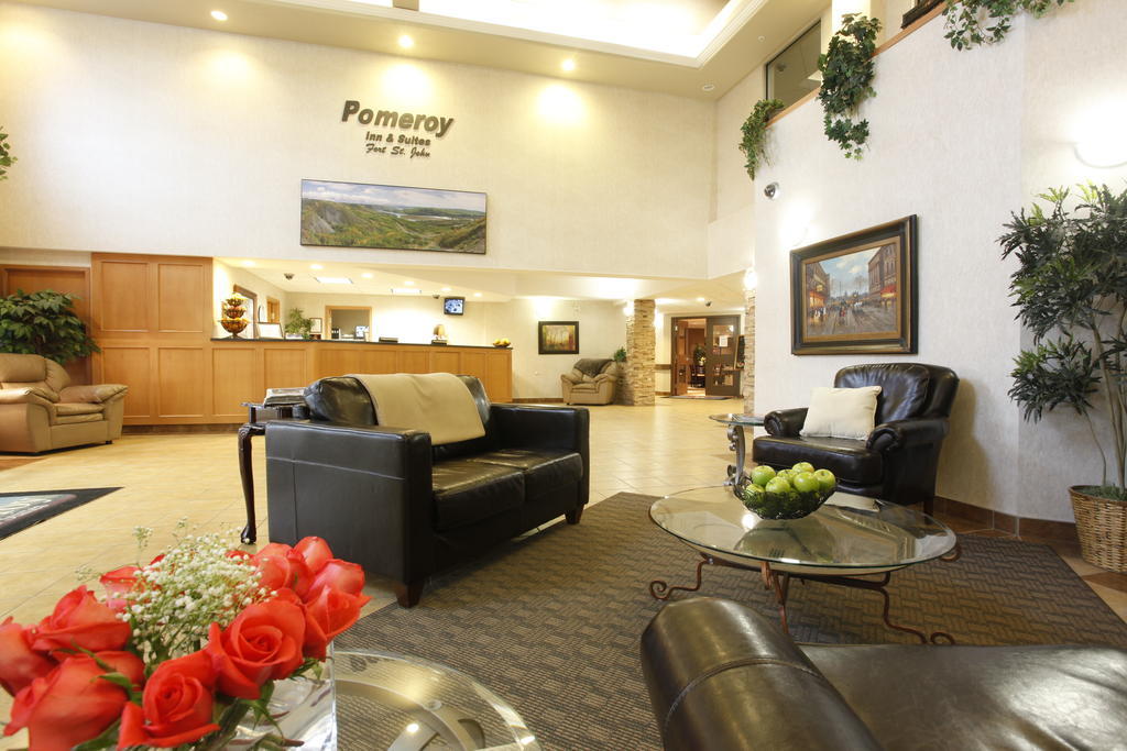 Pomeroy Inn & Suites Fort St. John Экстерьер фото